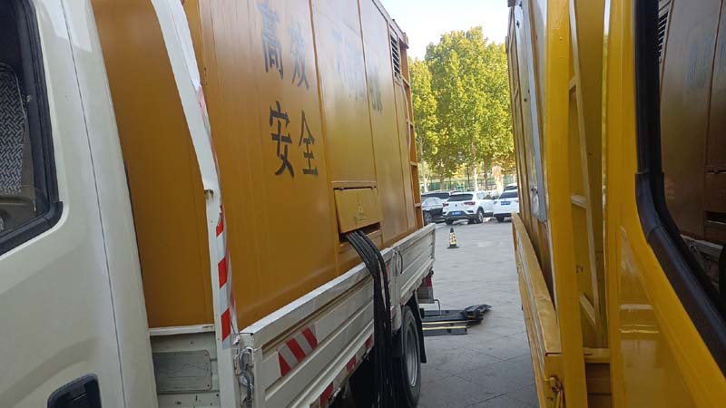 乐东如何判断柴油发电机组和UPS电源的切换时间是否符合要求？